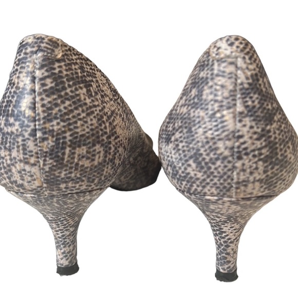 Nine West Abigayles Leather Snakeskin Print Gray, Gold Ivory Pumps Size 7.5 - Picture 3 of 10